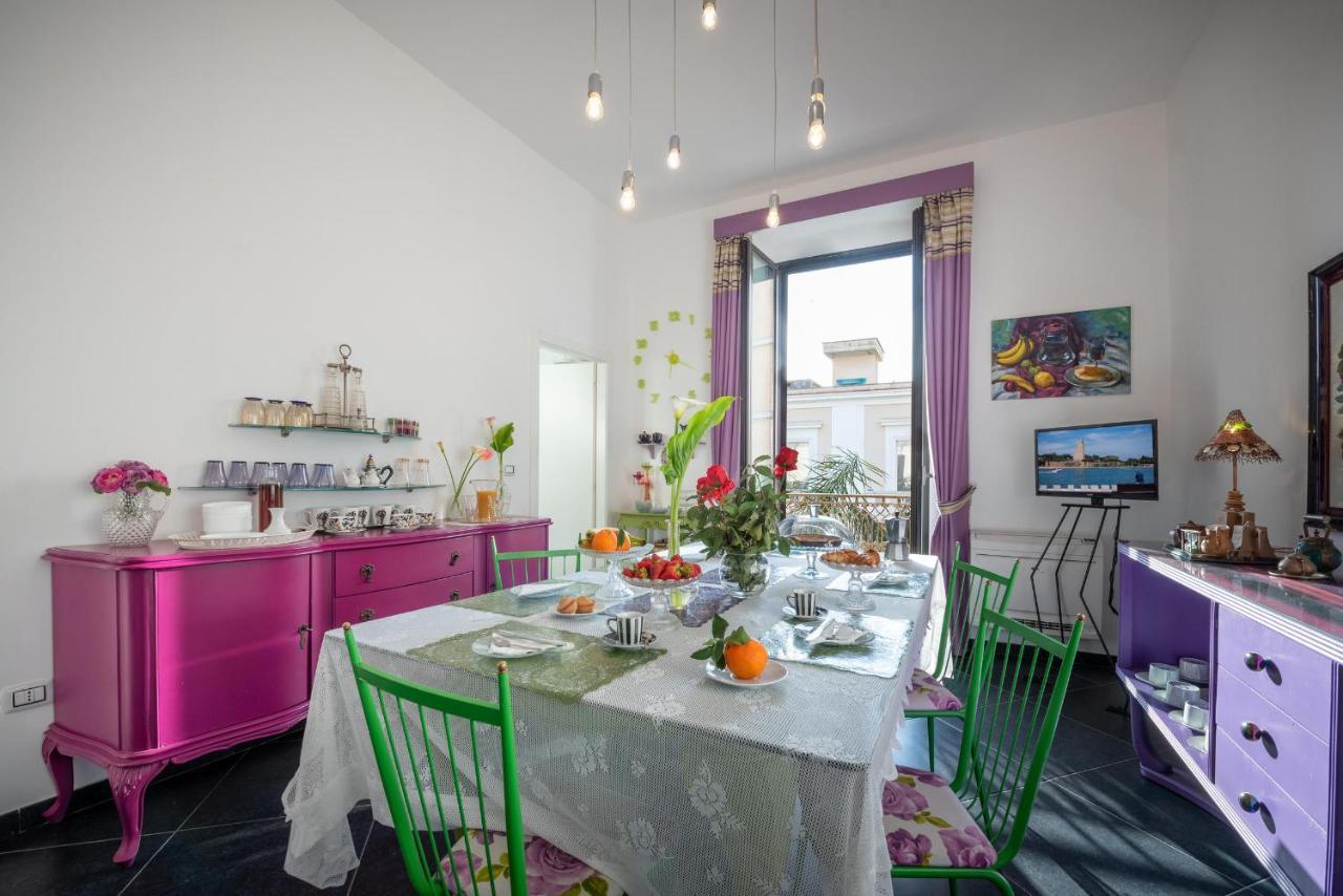 برينديسي Maria Vittoria Charming Rooms And Apartments المظهر الخارجي الصورة