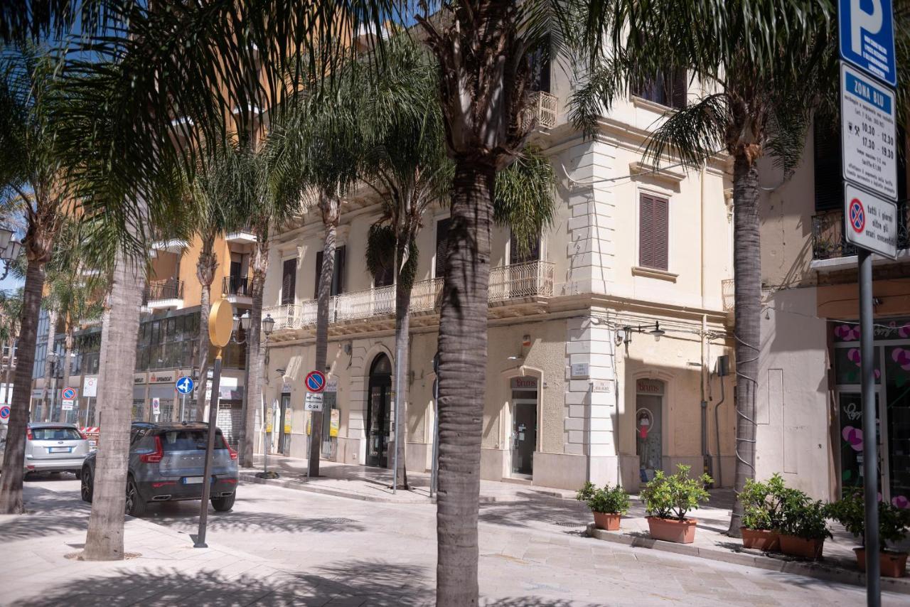 برينديسي Maria Vittoria Charming Rooms And Apartments المظهر الخارجي الصورة