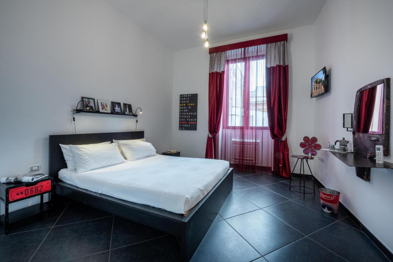 برينديسي Maria Vittoria Charming Rooms And Apartments المظهر الخارجي الصورة