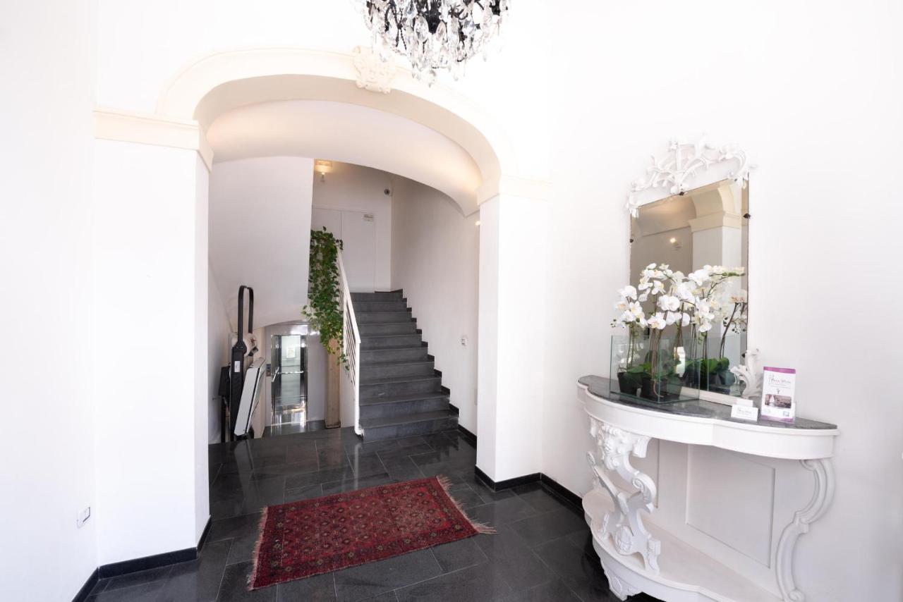 برينديسي Maria Vittoria Charming Rooms And Apartments المظهر الخارجي الصورة