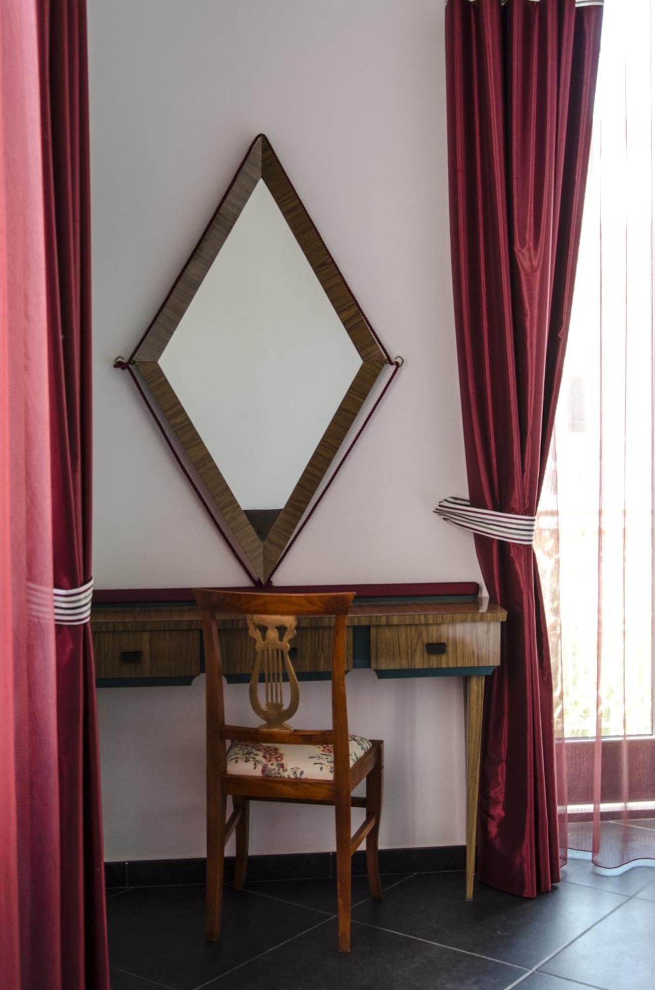 برينديسي Maria Vittoria Charming Rooms And Apartments الغرفة الصورة