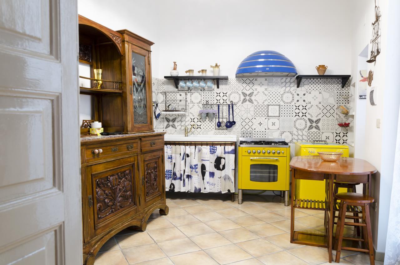 برينديسي Maria Vittoria Charming Rooms And Apartments المظهر الخارجي الصورة